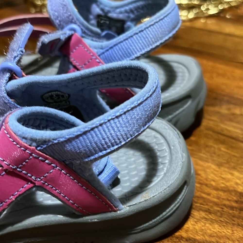 Keen Sandals - Picture 3 of 10